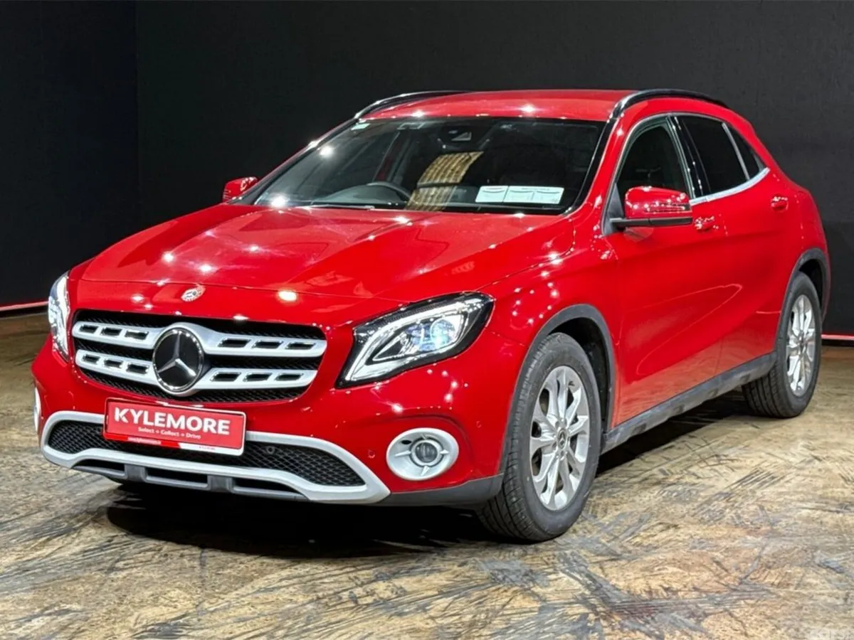 Mercedes-Benz GLA SUV, Petrol, 2018, Red