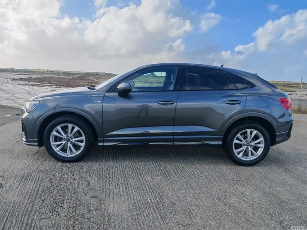 Audi Q3 Hatchback, Diesel, 2024, Grey