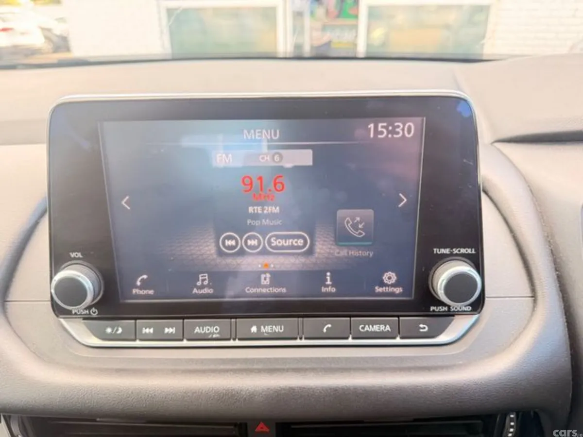 Nissan Qashqai MPV, Petrol, 2024, Red