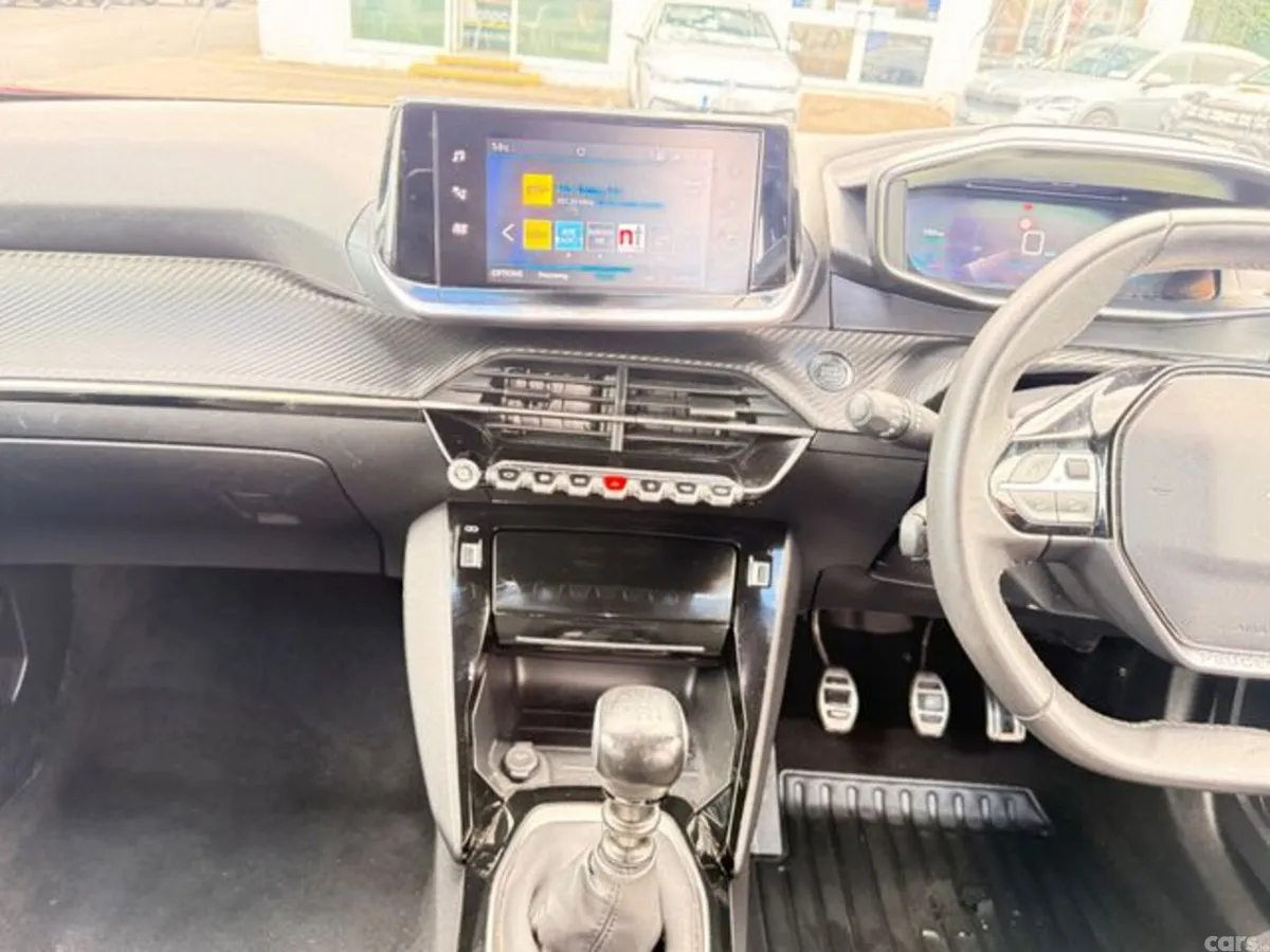 Peugeot 2008 MPV, Petrol, 2023, Red