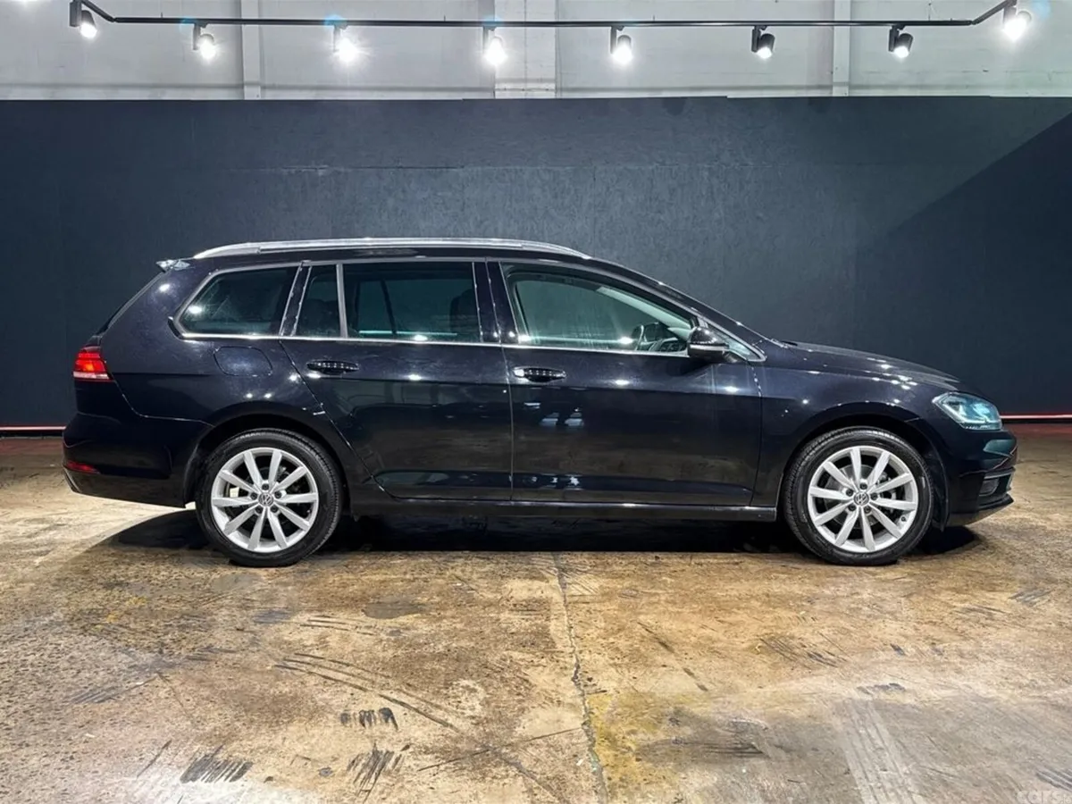 Volkswagen Golf Estate, Petrol, 2019, Black