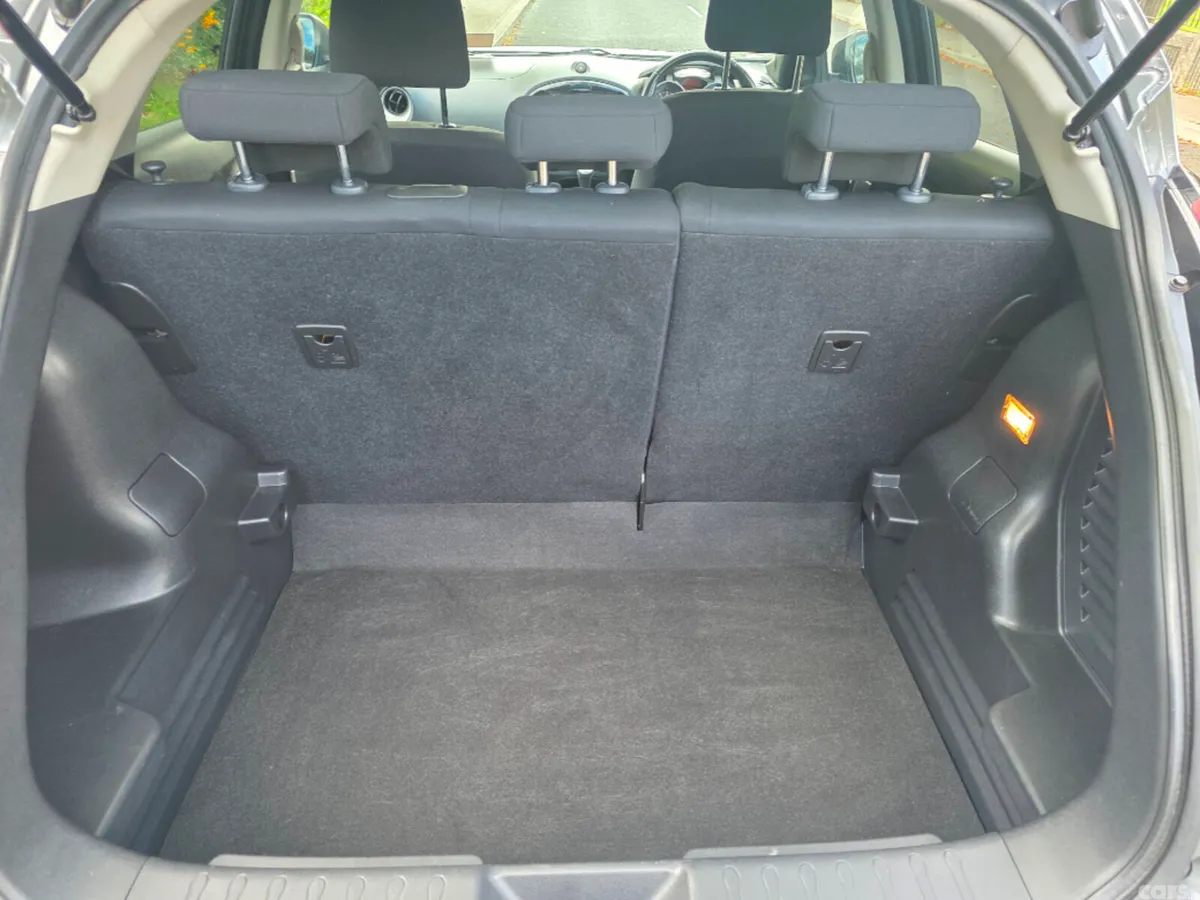 Nissan Juke MPV, Petrol, 2017, Grey