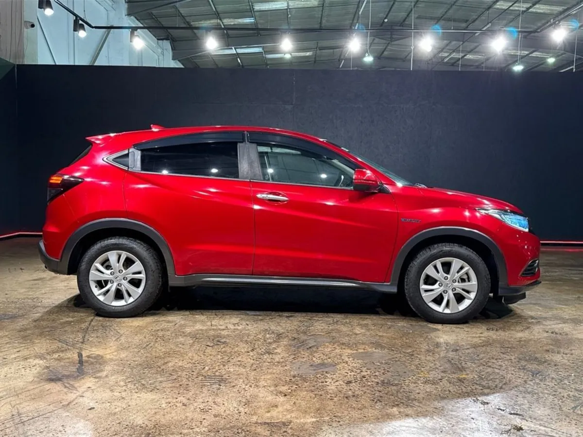 Honda Vezel SUV, Petrol Hybrid, 2020, Red