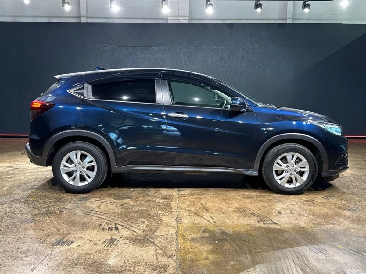 Honda Vezel SUV, Petrol Hybrid, 2019, Blue