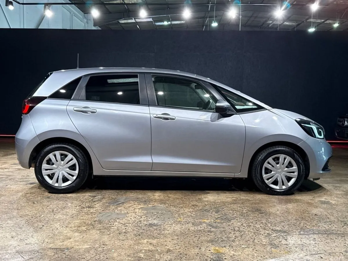 Honda Fit Hatchback, Petrol Hybrid, 2023, Silver