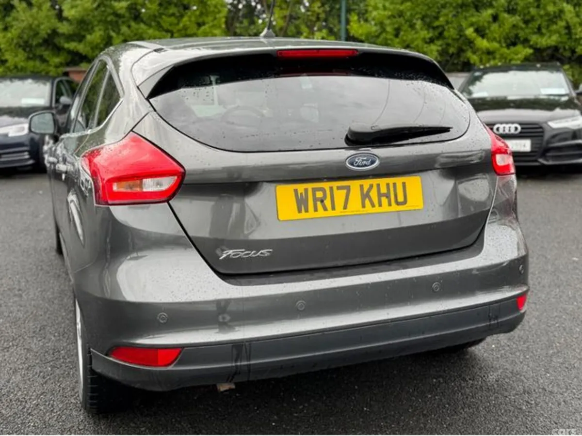 Ford Focus Hatchback, Diesel, 2017, Grey