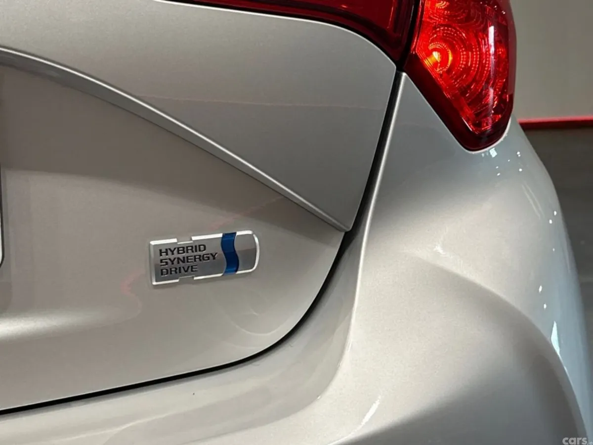 Toyota Vitz Hatchback, Petrol Hybrid, 2019, Silver