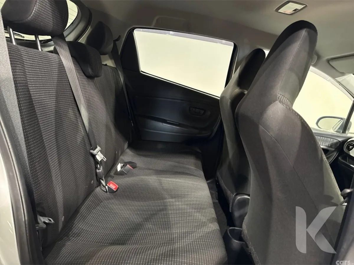 Toyota Vitz Hatchback, Petrol Hybrid, 2019, Silver