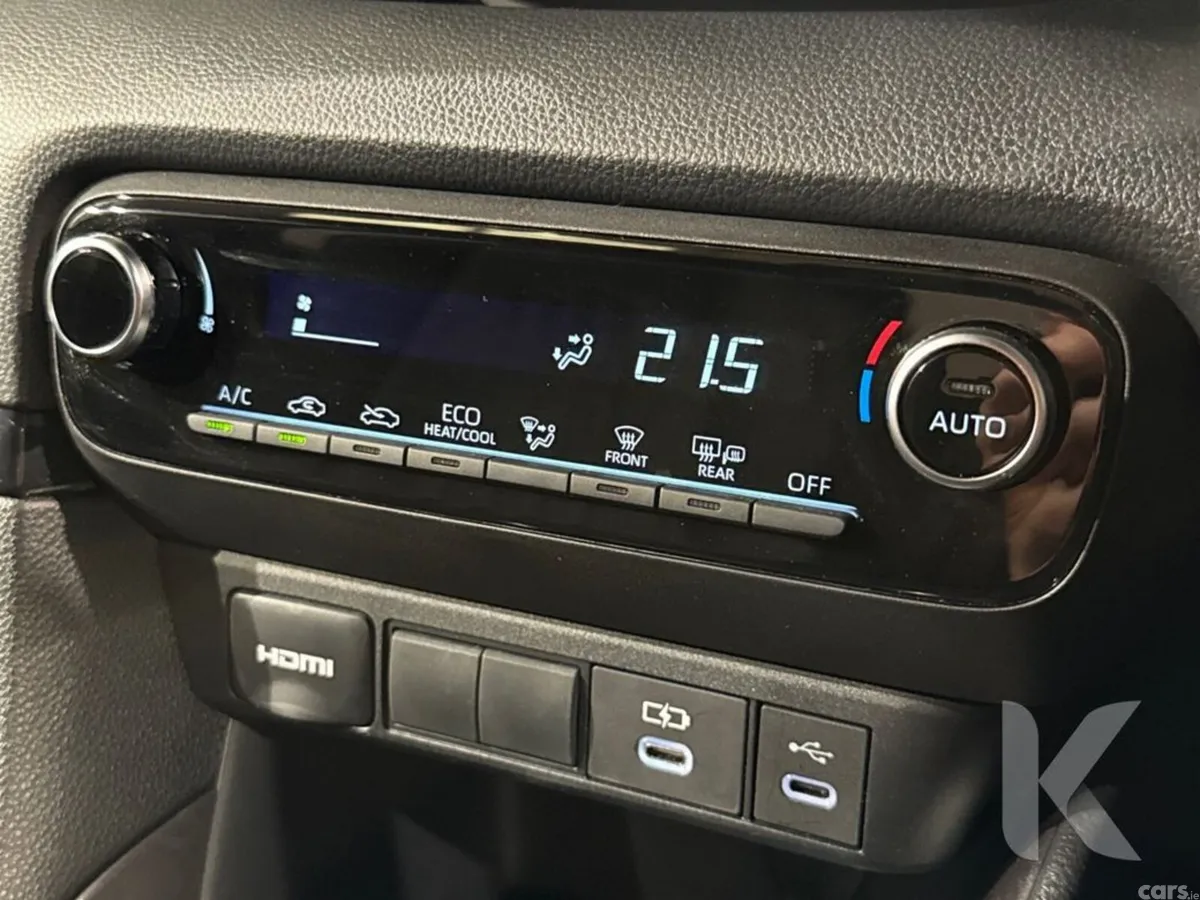 Toyota Yaris Hatchback, Petrol Hybrid, 2025, Brown