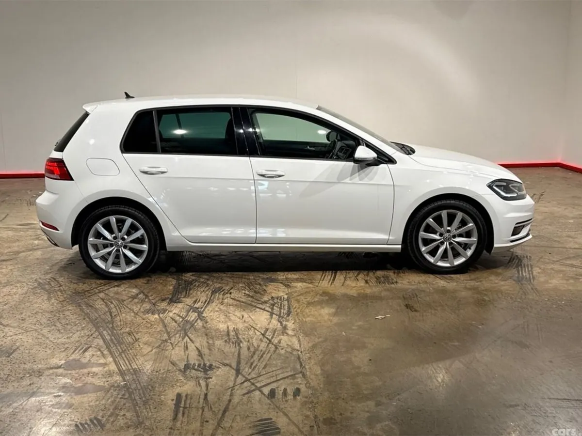 Volkswagen Golf Hatchback, Petrol, 2019, White