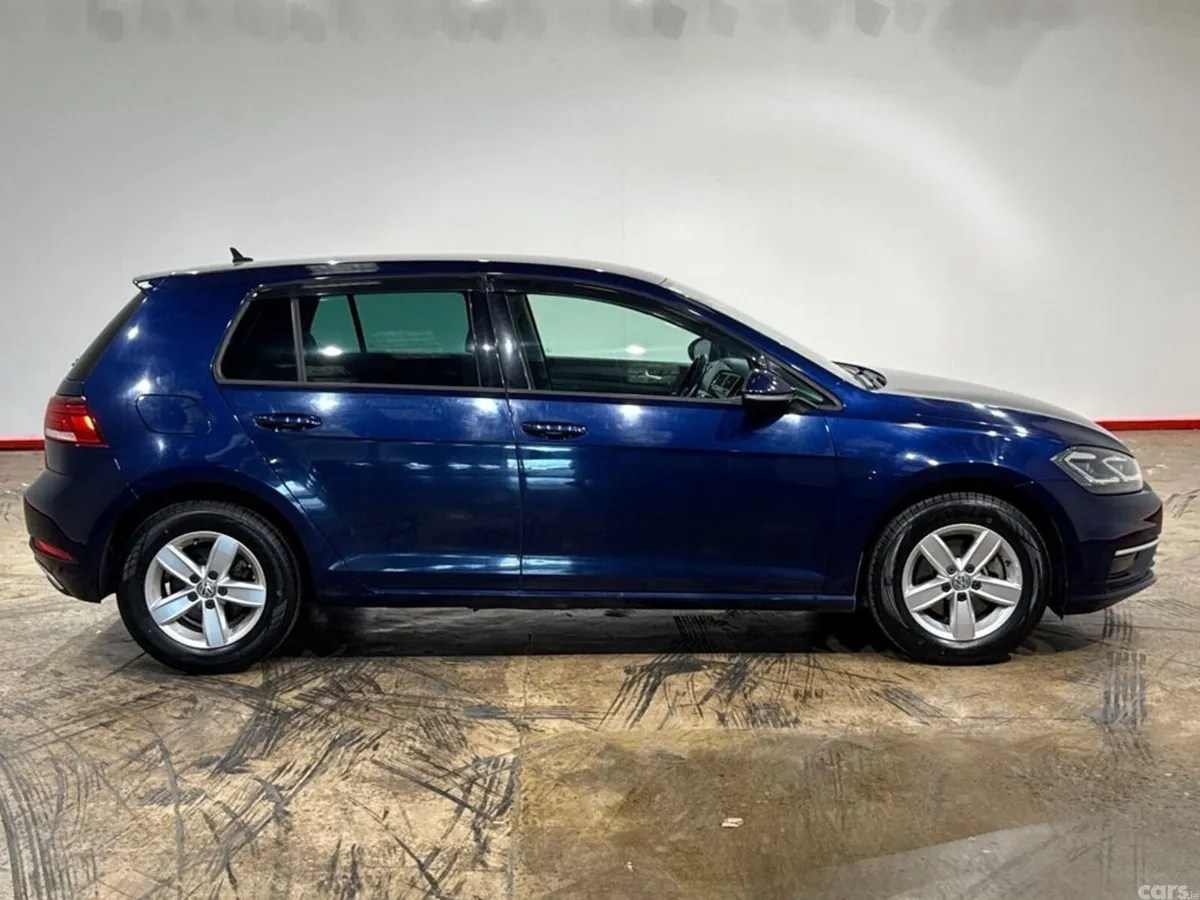 Volkswagen Golf Hatchback, Petrol, 2018, Blue