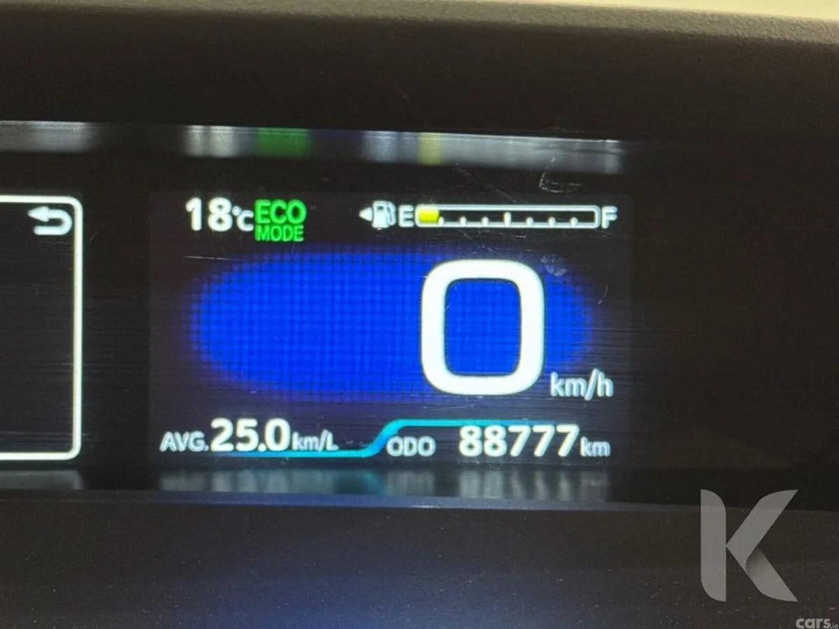 Toyota Prius Hatchback, Petrol Hybrid, 2019, Blue