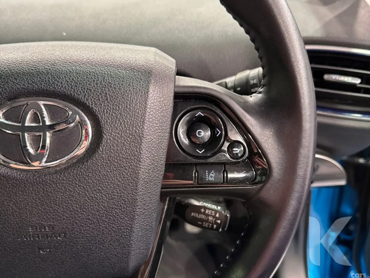 Toyota Prius Hatchback, Petrol Hybrid, 2019, Blue
