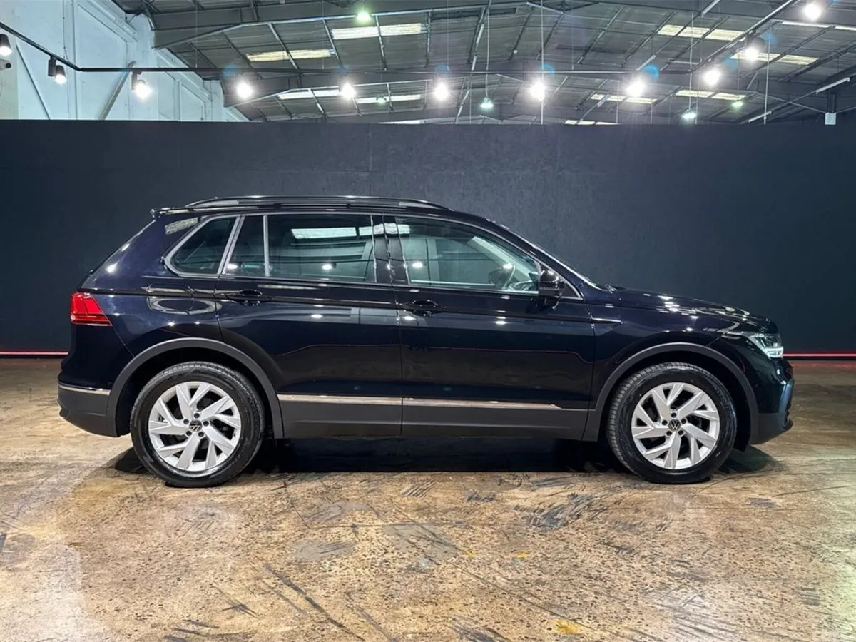 Volkswagen Tiguan SUV, Diesel, 2023, Black