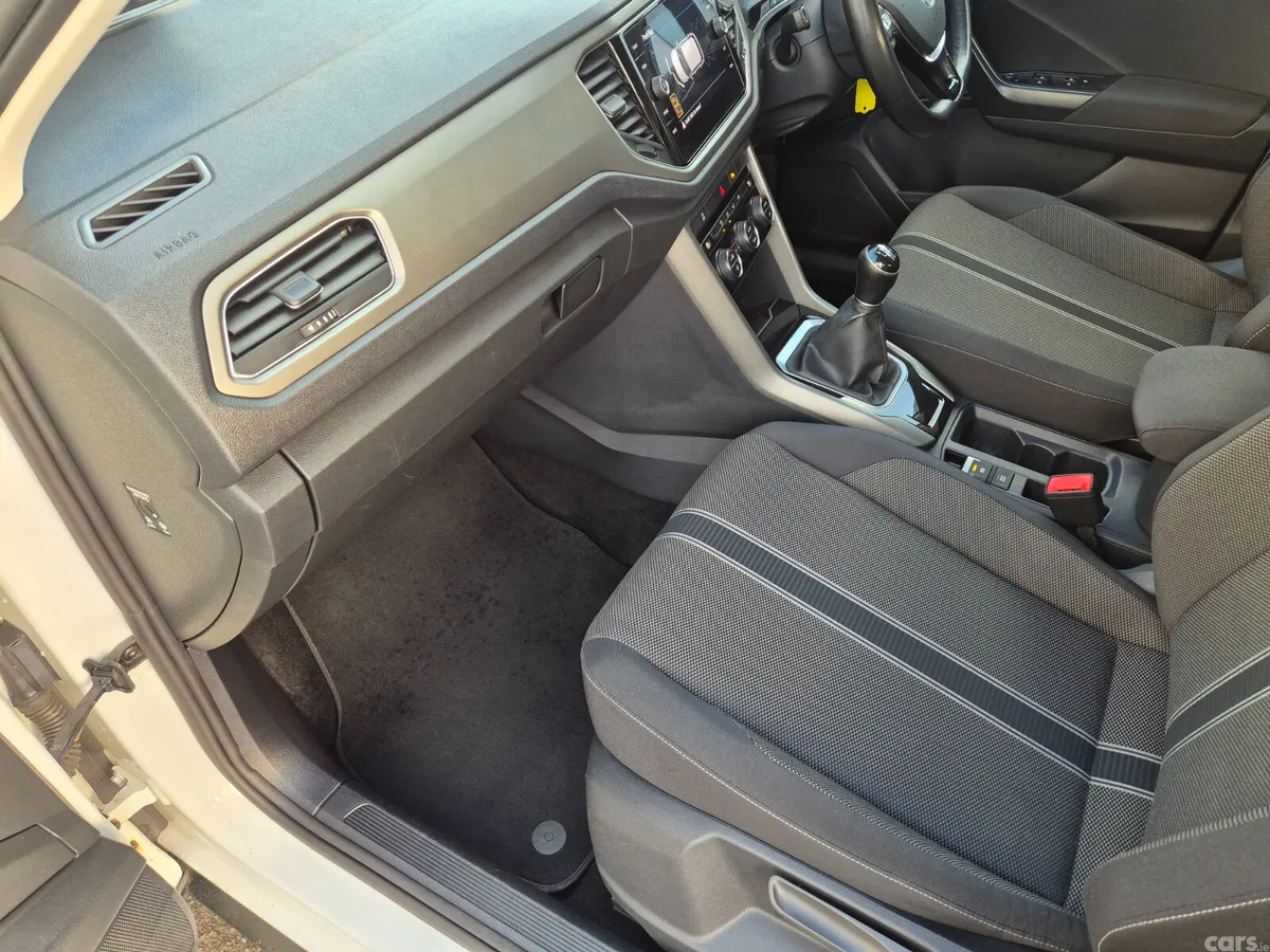 Volkswagen T-Roc SUV, Petrol, 2020, White