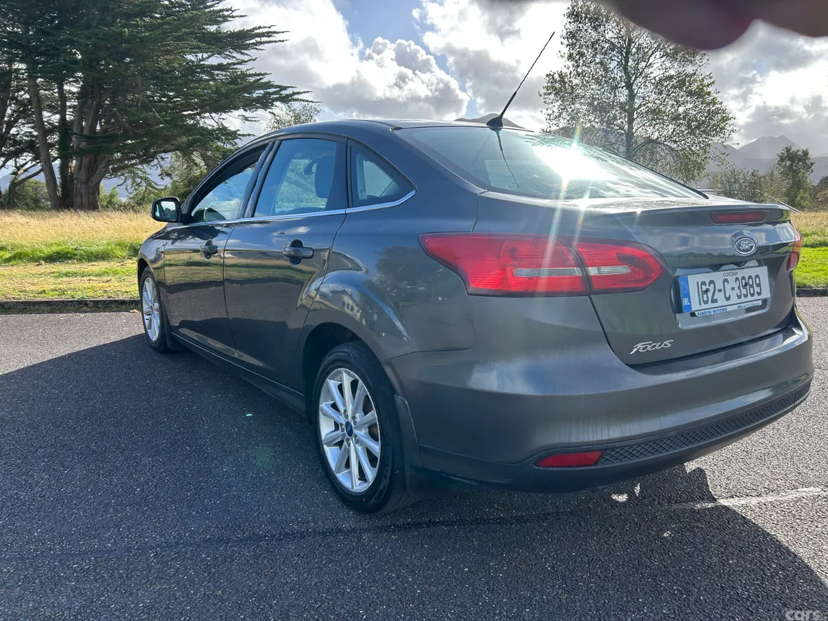 Ford Focus Saloon, Diesel, 2016, Grey