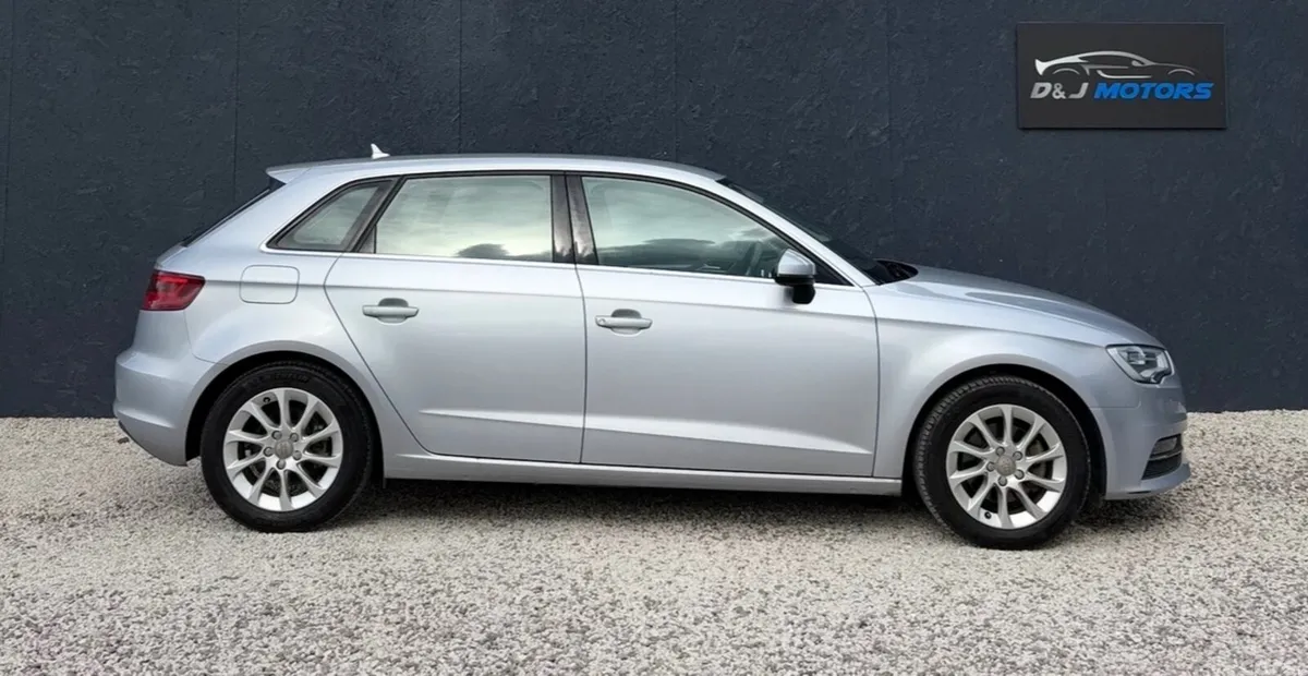 Audi A3 Hatchback, Petrol, 2014, Silver