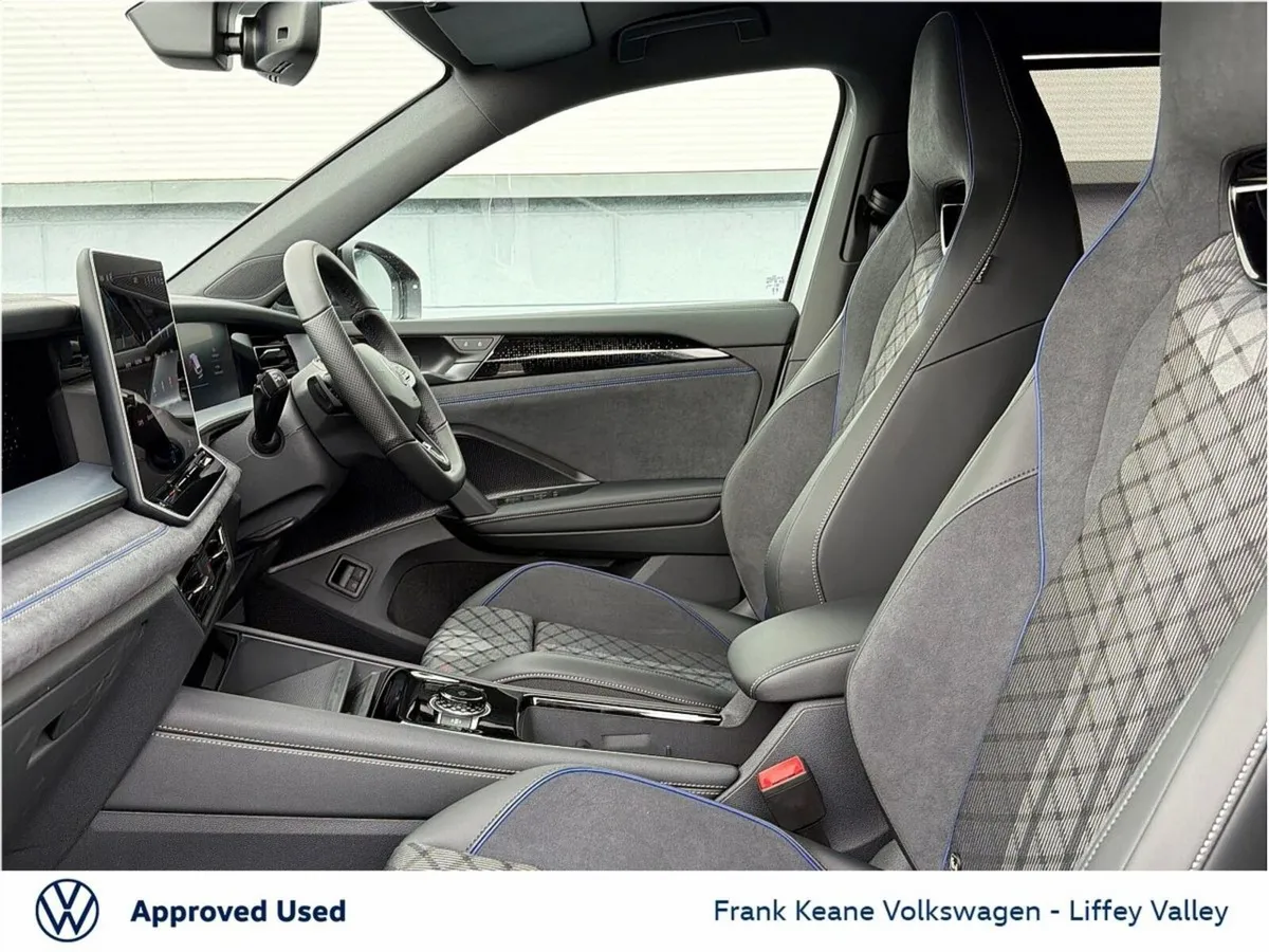 Volkswagen Tayron SUV, Petrol Plug-in Hybrid, 2026, Silver