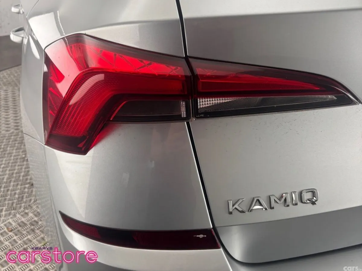Skoda Kamiq Hatchback, Petrol, 2023, Grey