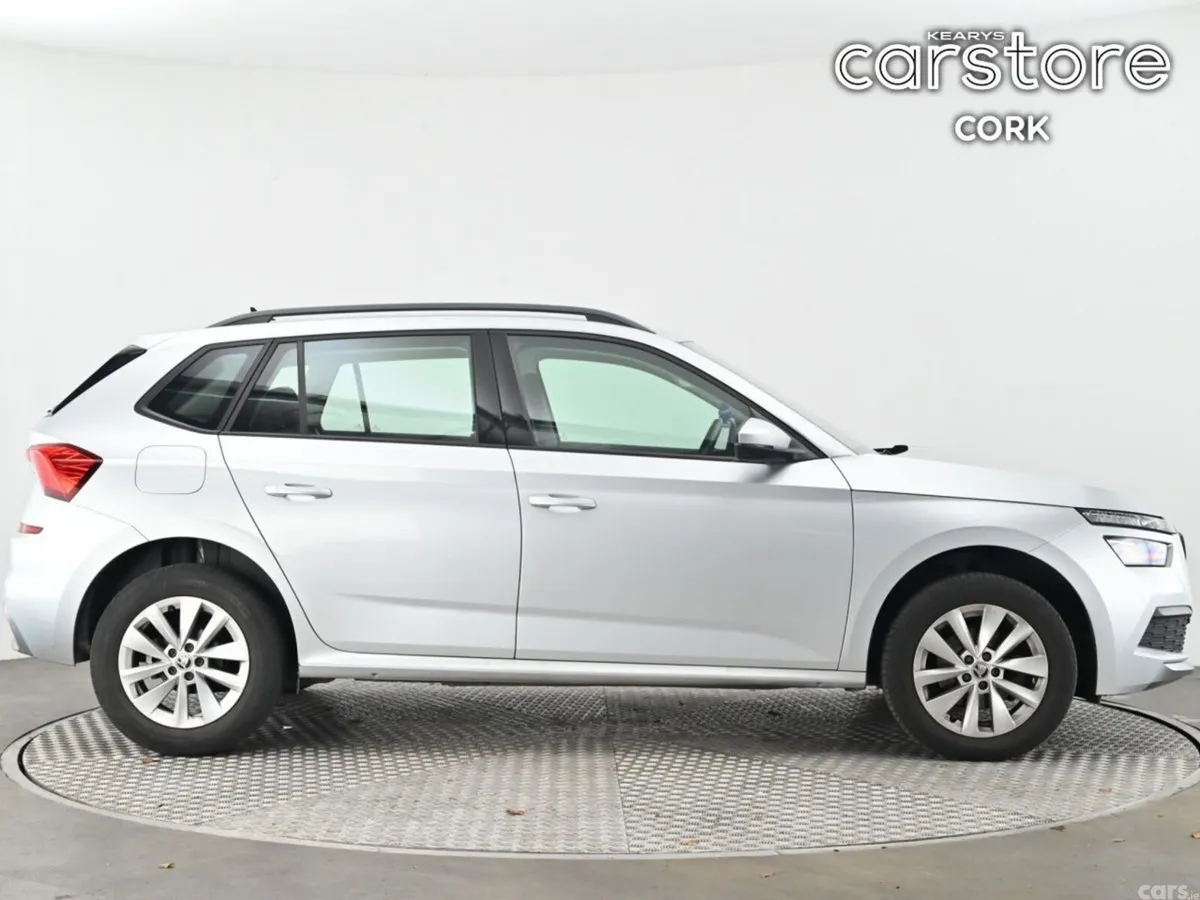 Skoda Kamiq Hatchback, Petrol, 2023, Grey