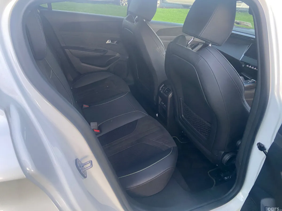 Peugeot 308 Hatchback, Diesel, 2022, White