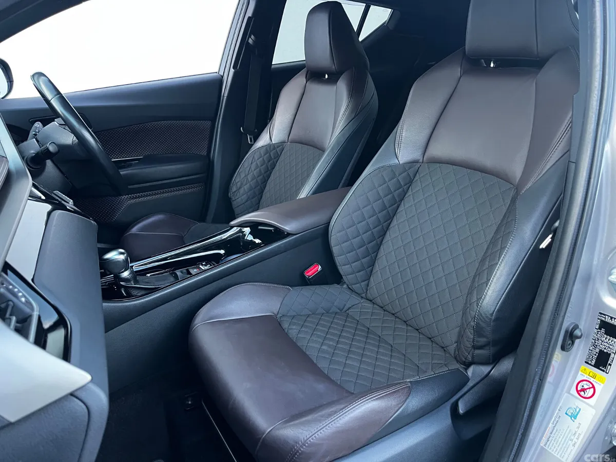 Toyota C-HR SUV, Petrol Hybrid, 2018, Grey