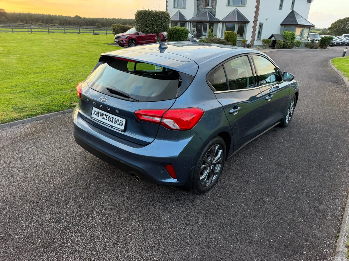 Ford Focus Hatchback, Diesel, 2020, Blue