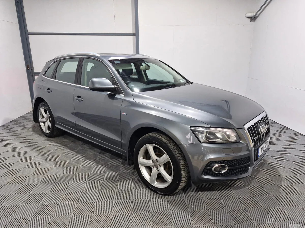 Audi Q5 SUV, Diesel, 2011, Grey