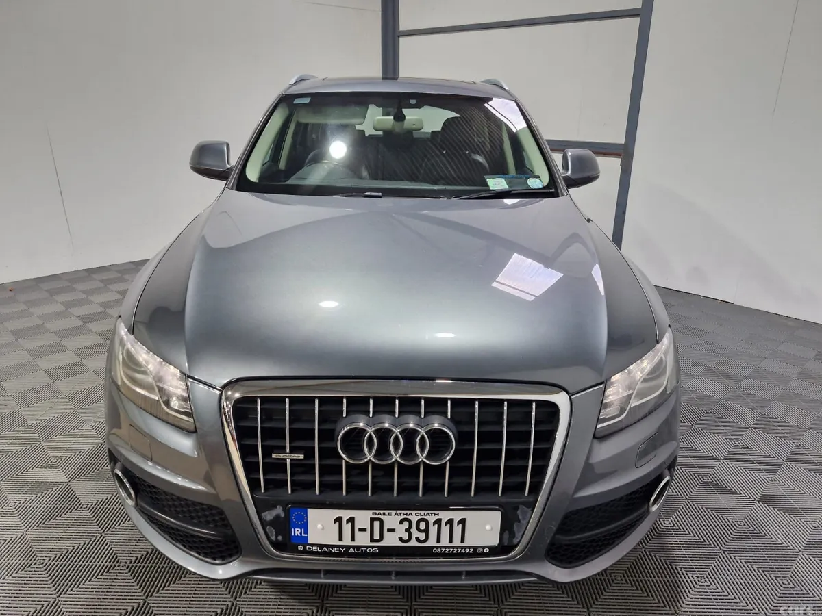 Audi Q5 SUV, Diesel, 2011, Grey