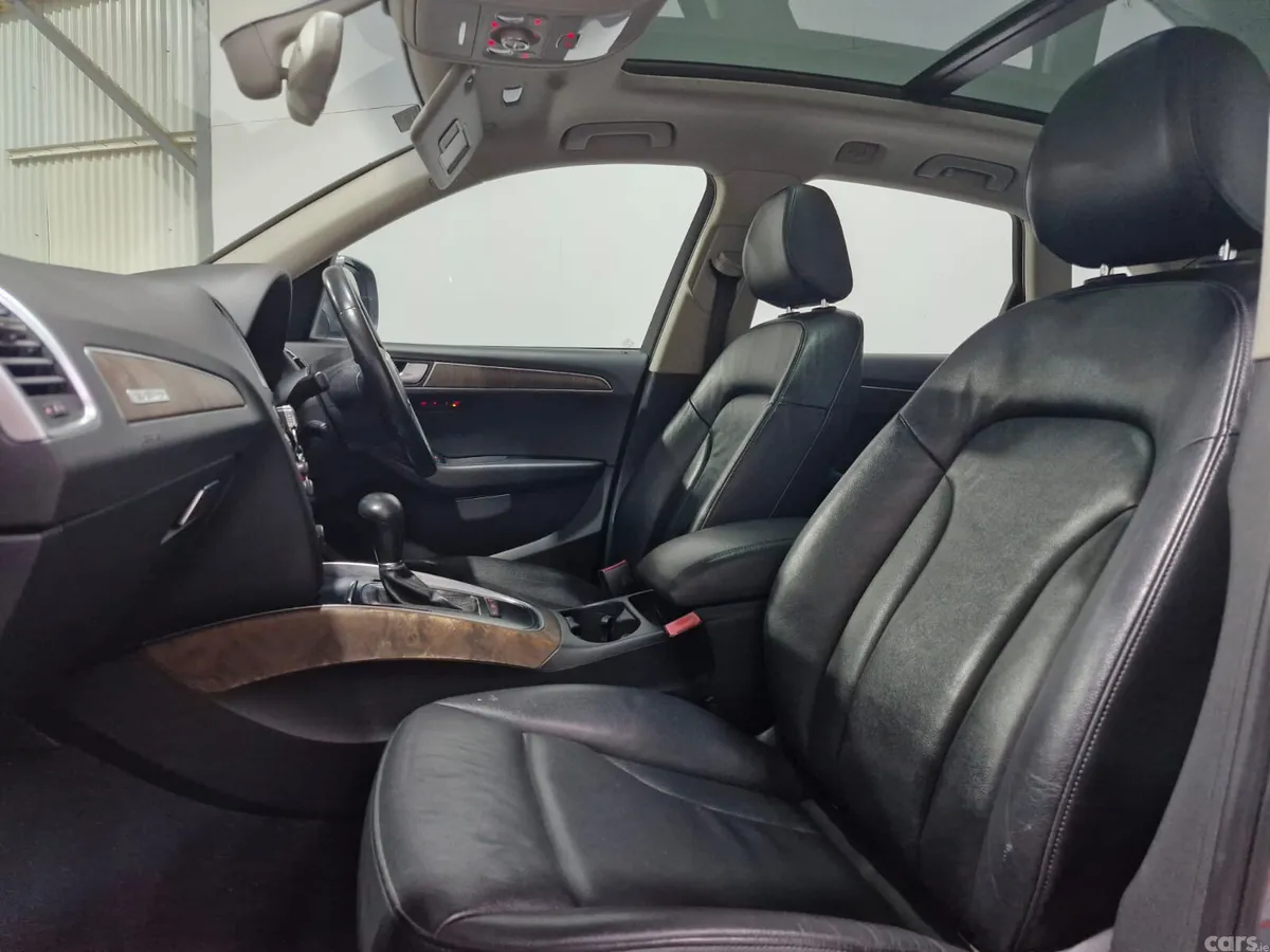 Audi Q5 SUV, Diesel, 2011, Grey