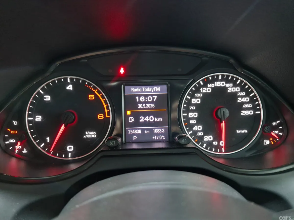Audi Q5 SUV, Diesel, 2011, Grey