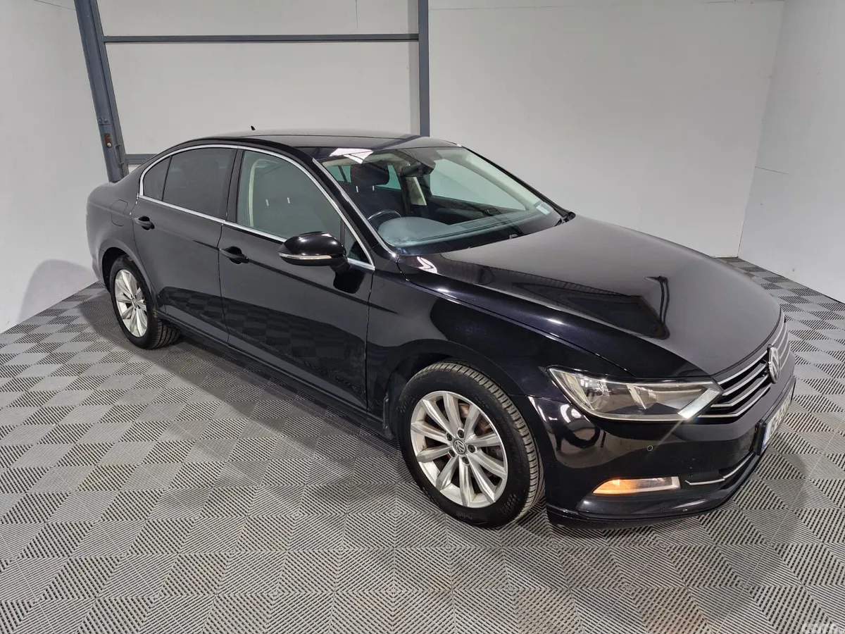 Volkswagen Passat Saloon, Diesel, 2018, Black