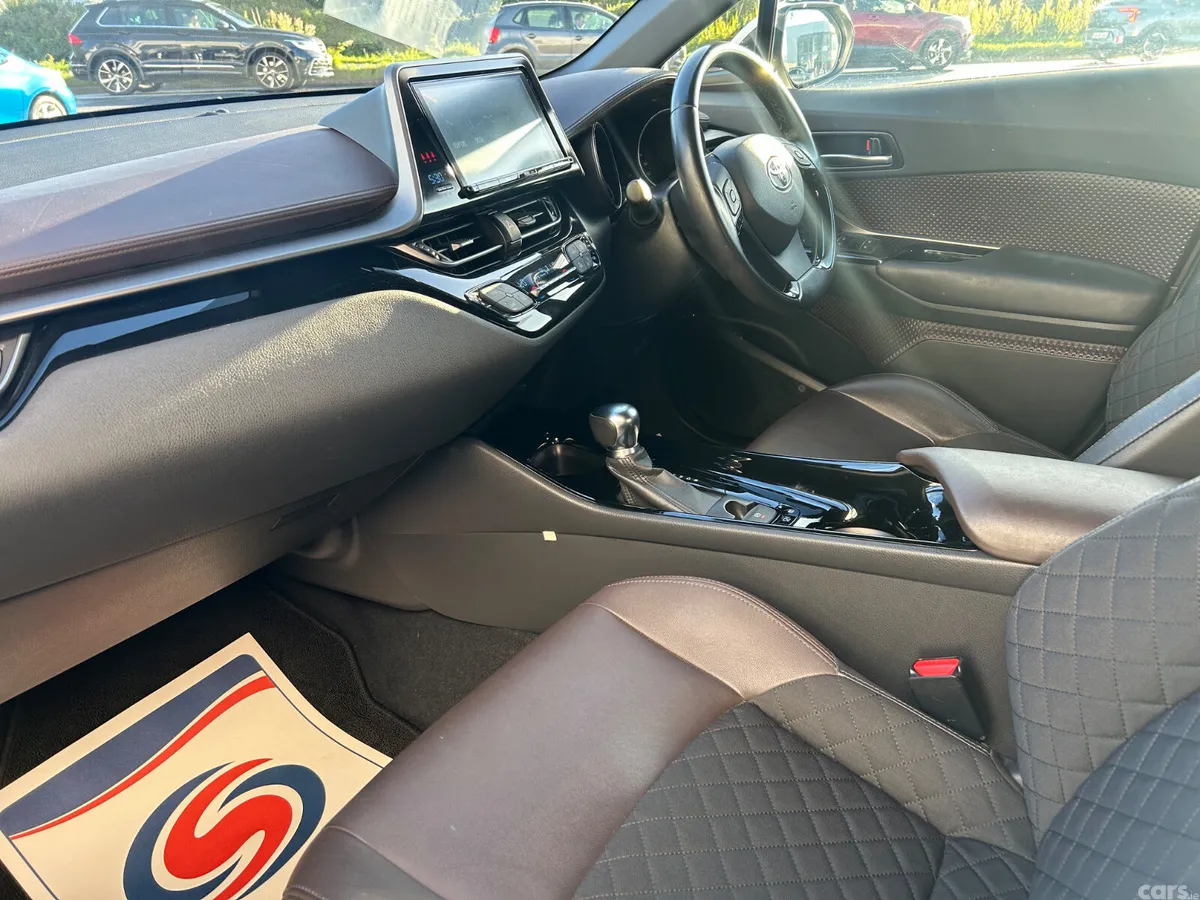 Toyota C-HR Hatchback, Petrol Hybrid, 2017, White