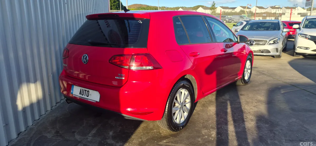 Volkswagen Golf Hatchback, Petrol, 2016, Red