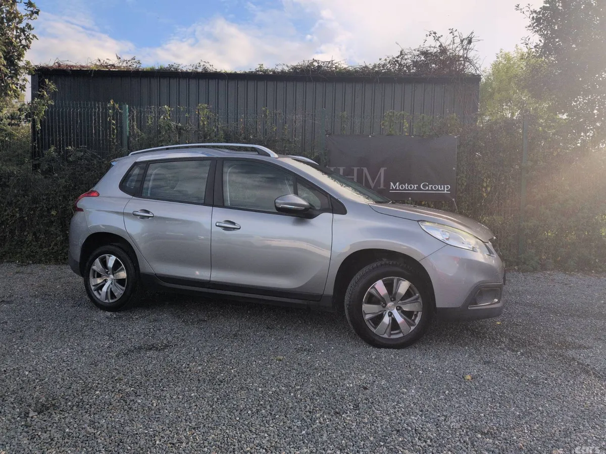 Peugeot 2008 Hatchback, Petrol, 2013, Grey