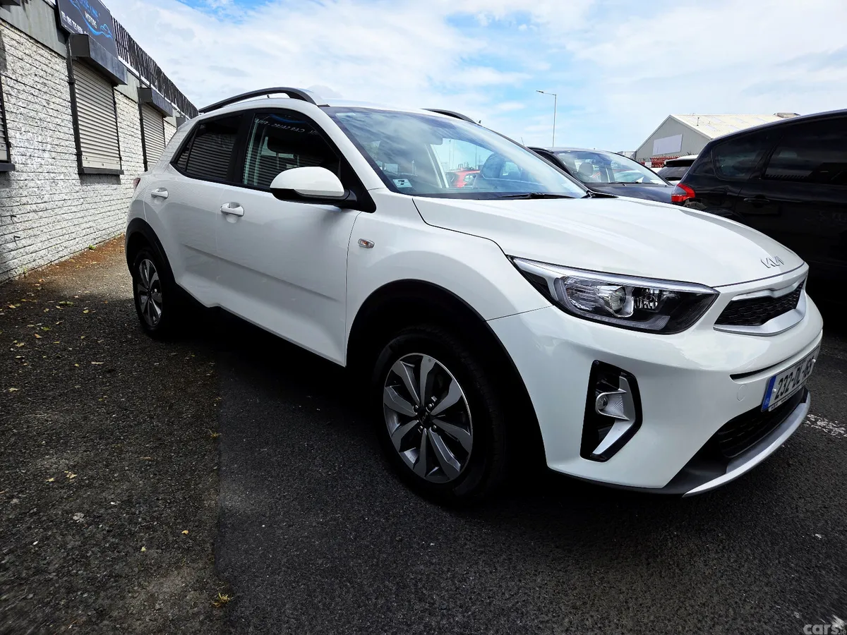Kia Stonic Hatchback, Petrol, 2023, White