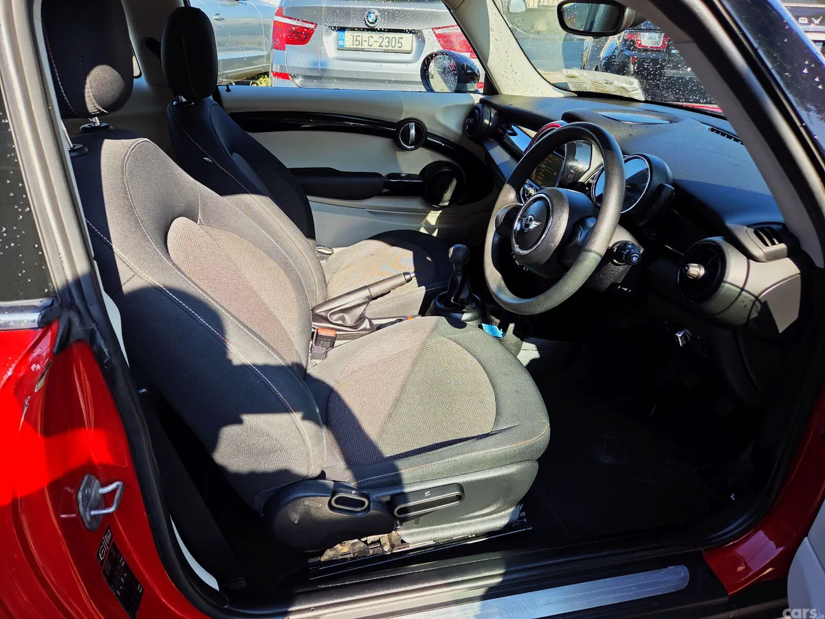 Mini One Hatchback, Diesel, 2014, Red