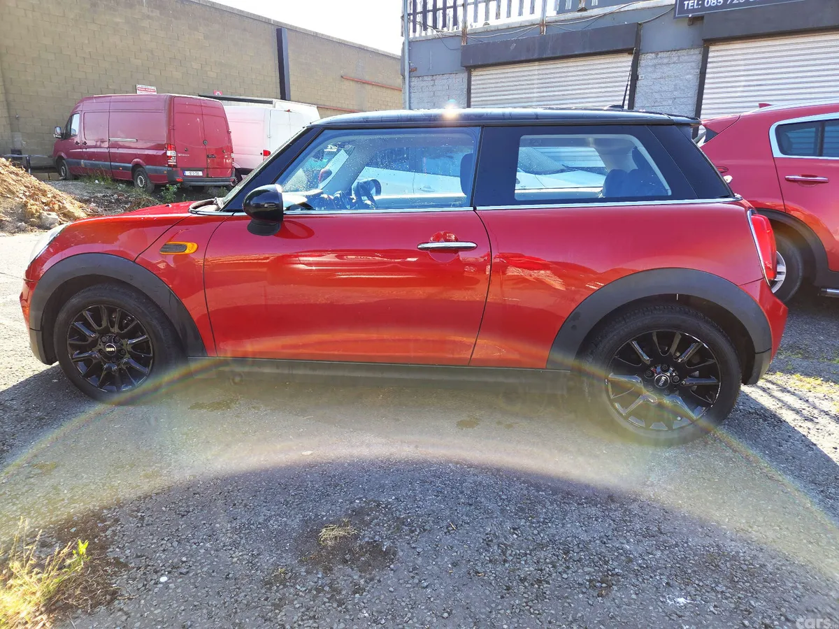 Mini One Hatchback, Diesel, 2014, Red