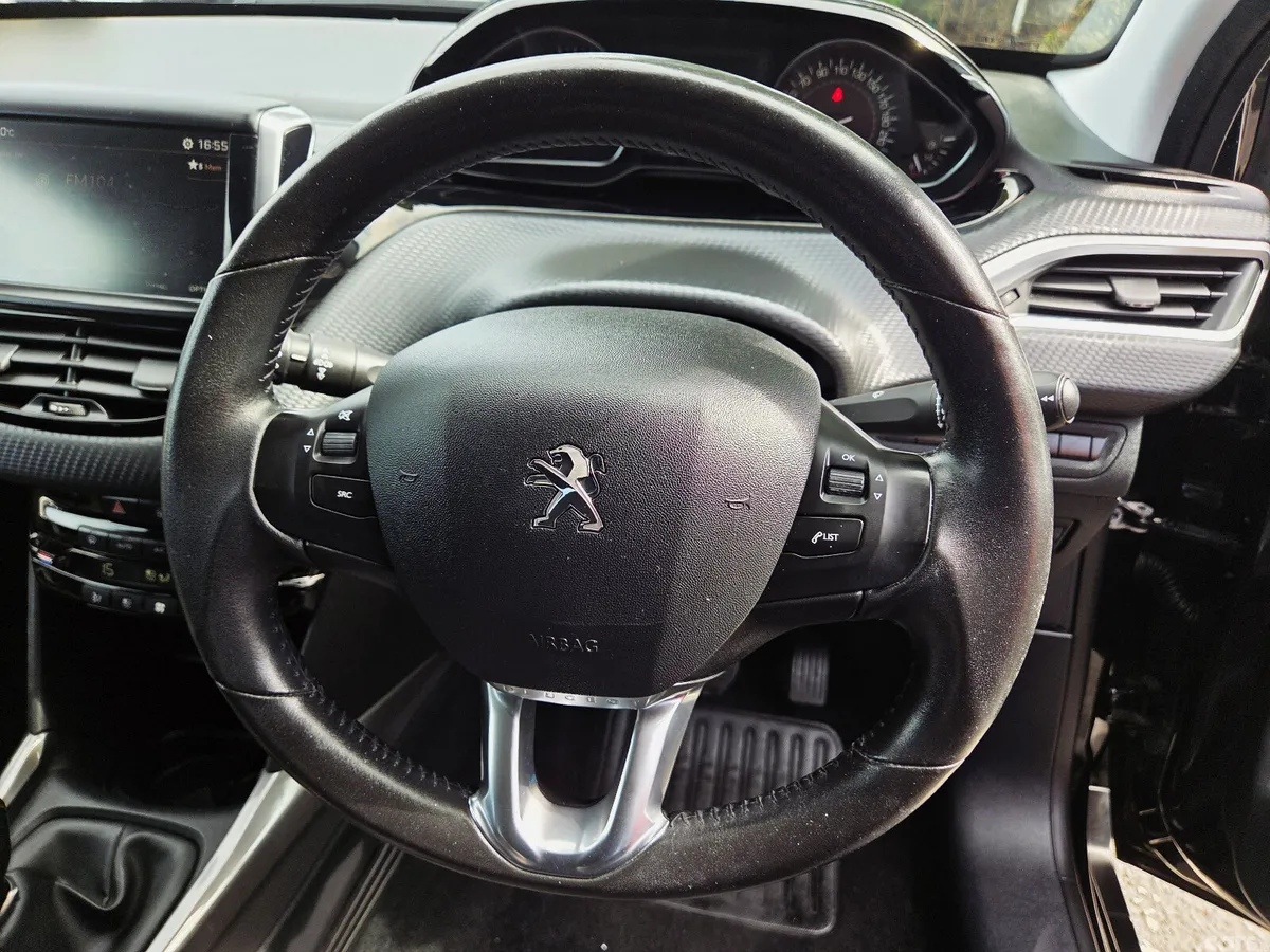 Peugeot 2008 Estate, Petrol, 2018, Black