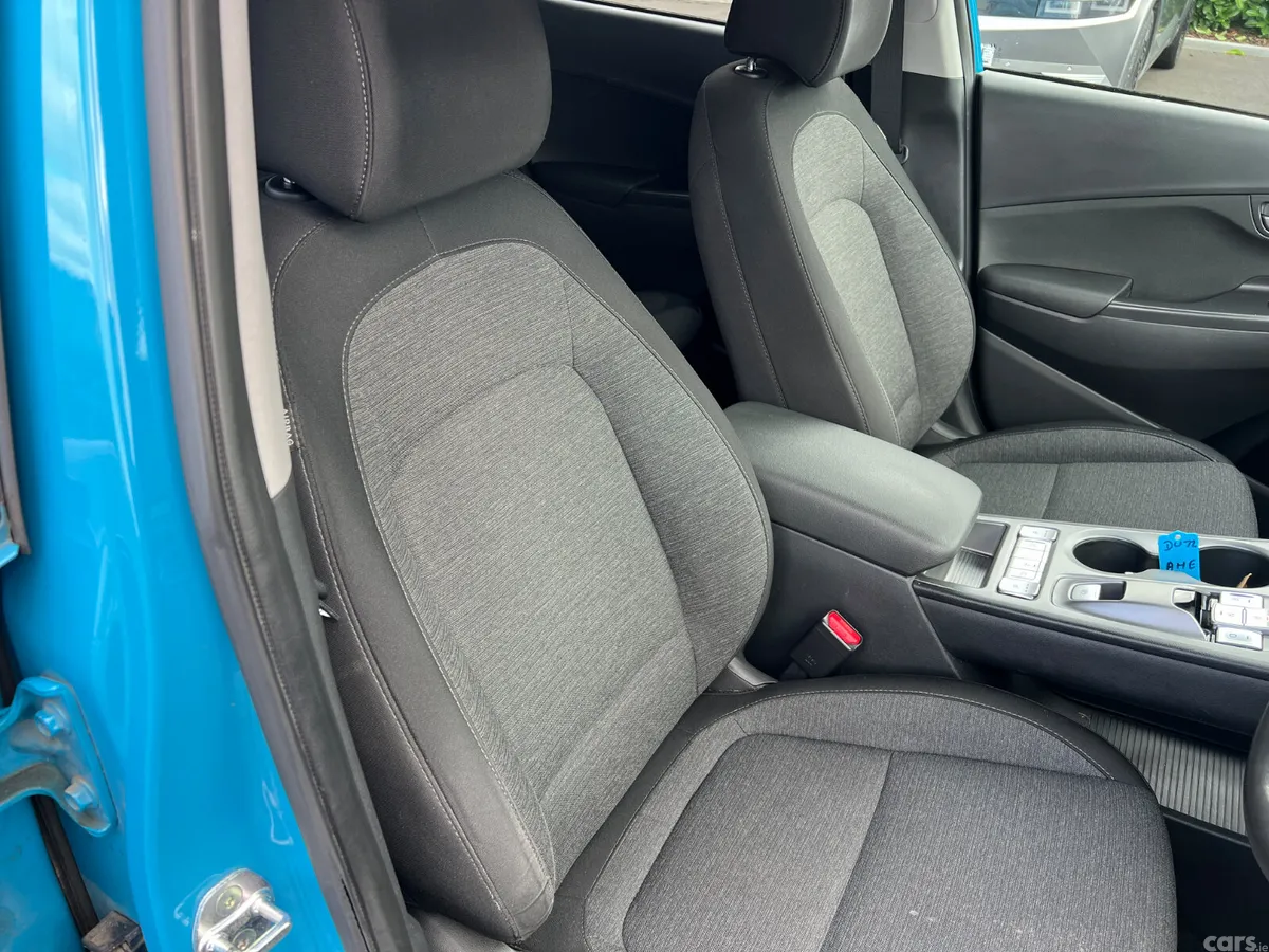 Hyundai KONA Hatchback, Electric, 2022, Blue