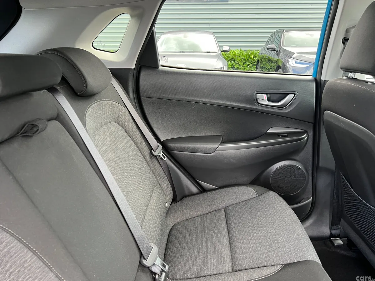 Hyundai KONA Hatchback, Electric, 2022, Blue