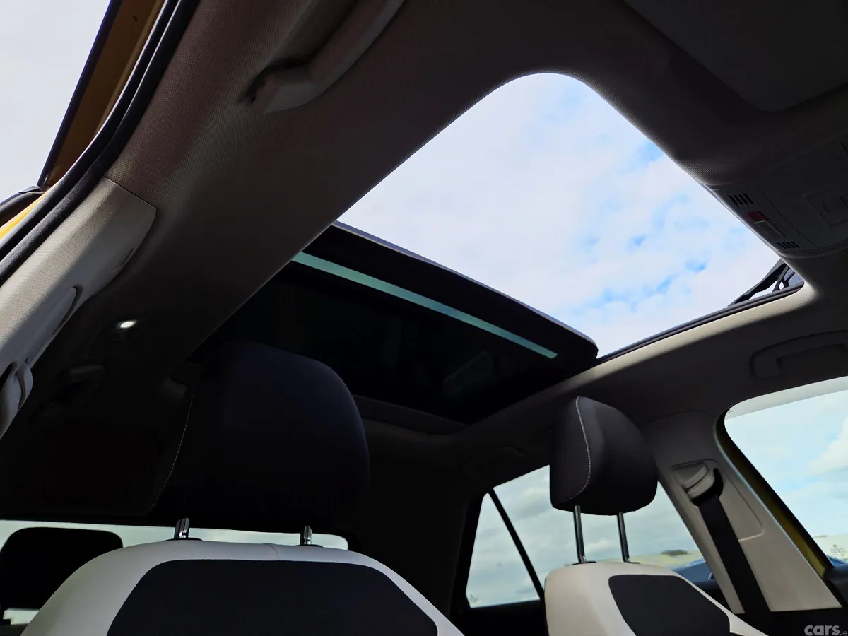 Volkswagen T-Roc SUV, Petrol, 2019, Yellow