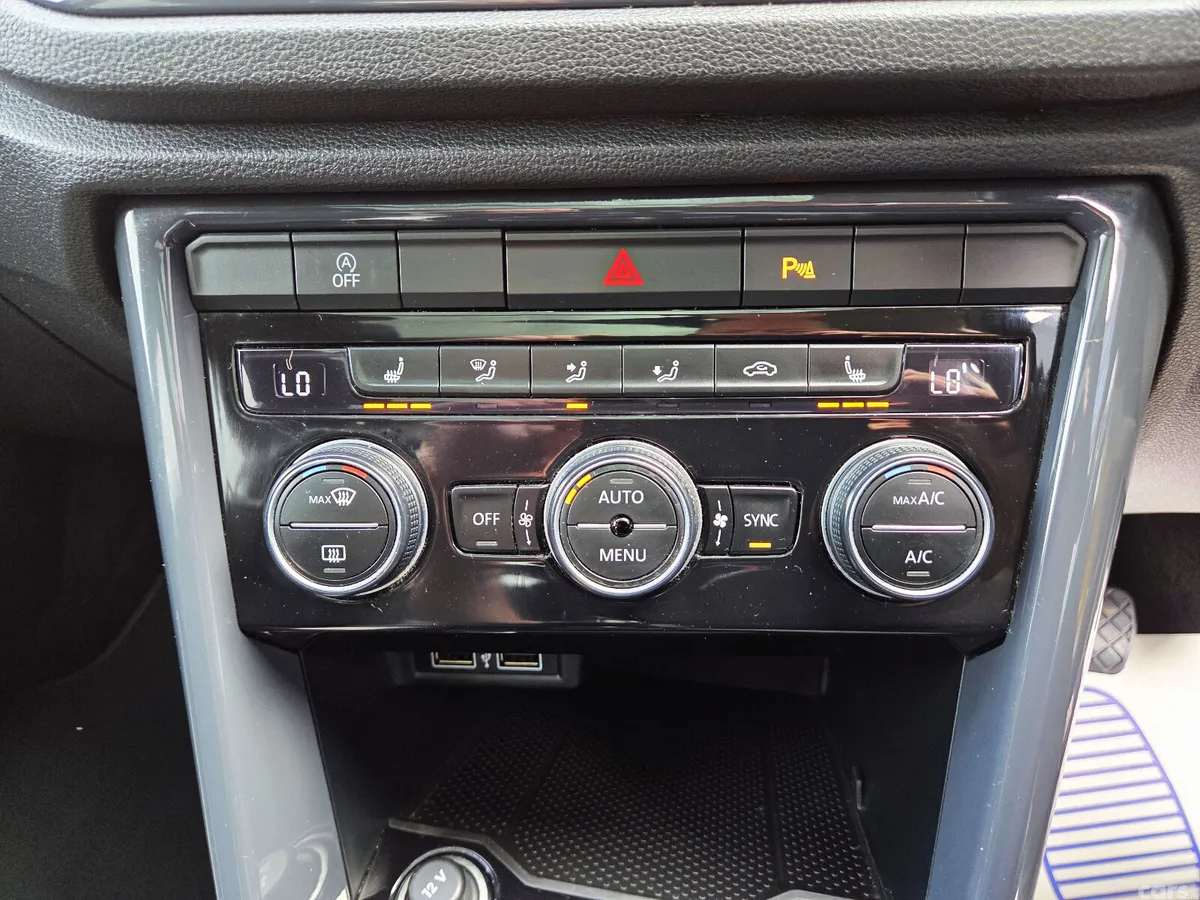 Volkswagen T-Roc SUV, Petrol, 2019, Yellow