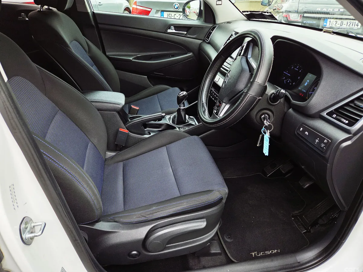 Hyundai Tucson SUV, Diesel, 2015, White