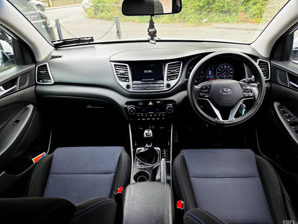 Hyundai Tucson SUV, Diesel, 2015, White