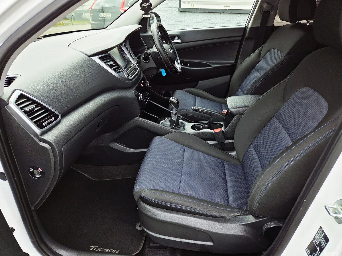 Hyundai Tucson SUV, Diesel, 2015, White