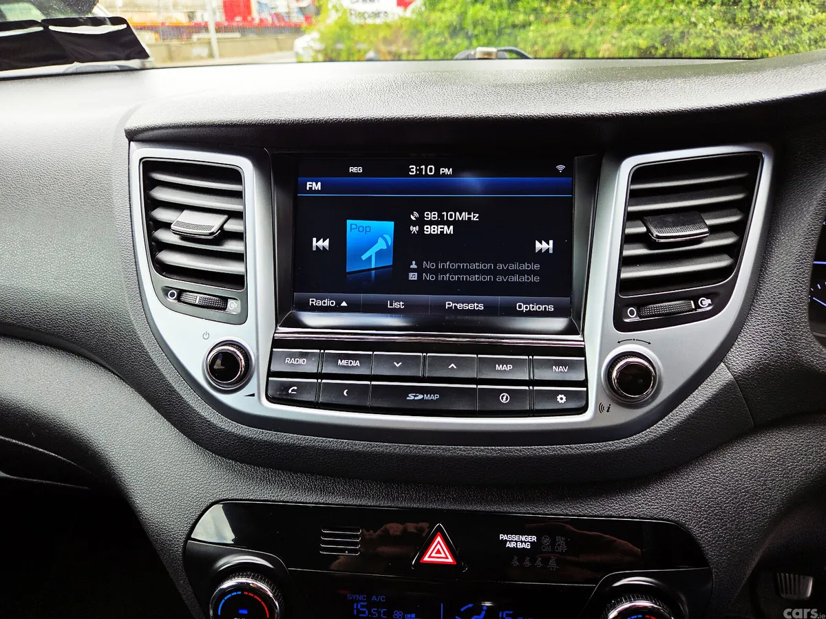 Hyundai Tucson SUV, Diesel, 2015, White