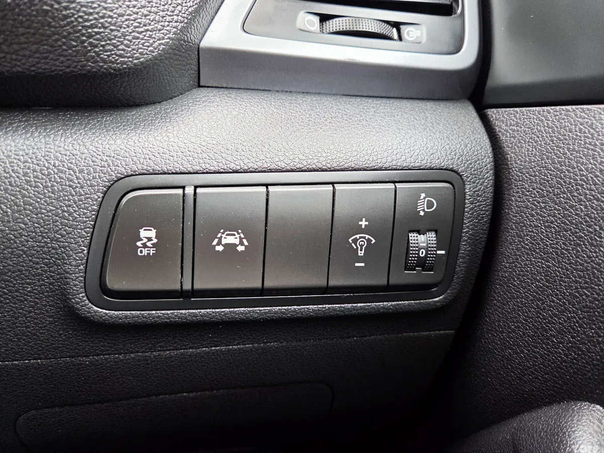Hyundai Tucson SUV, Diesel, 2015, White