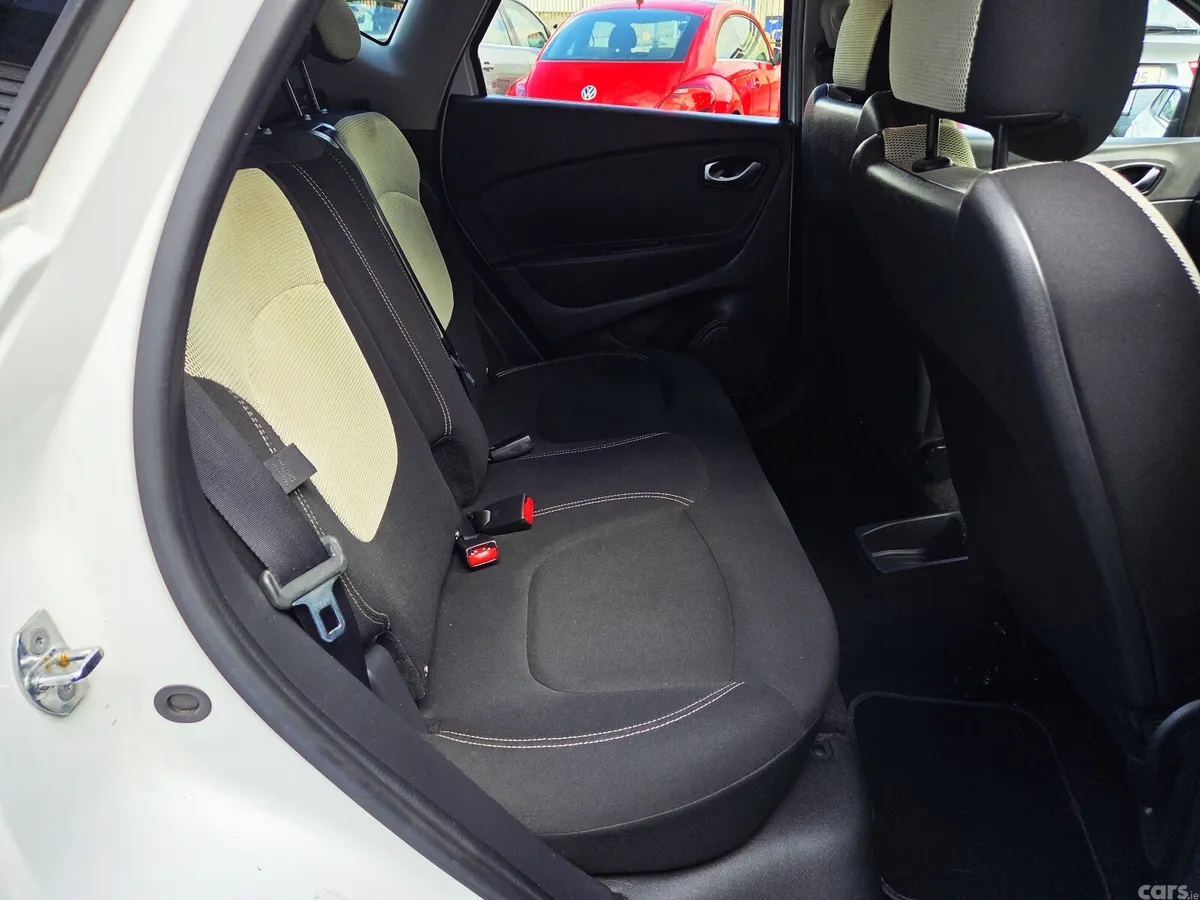 Renault Captur Hatchback, Diesel, 2019, White