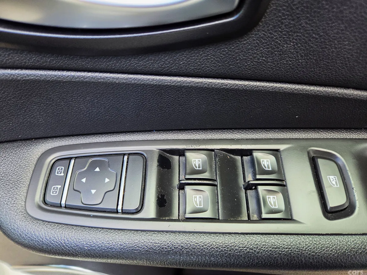 Renault Captur Hatchback, Diesel, 2019, White
